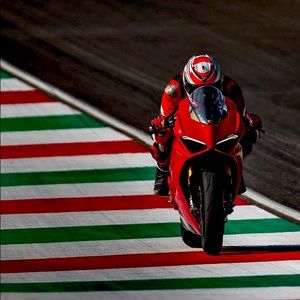 Meet your Posher, DP